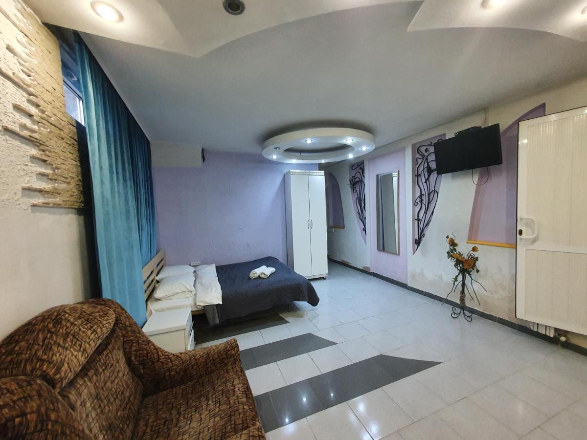Studio Bucuresti Chisinau Luaran gambar